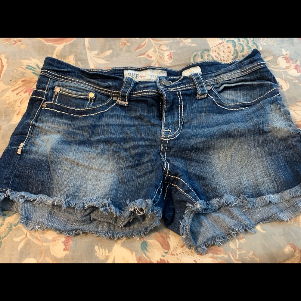 Cute cut off jean shorts